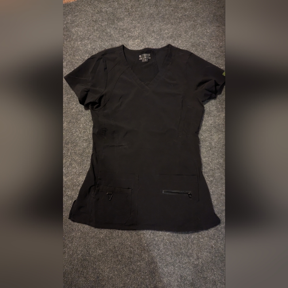 Activate scrub top XS black